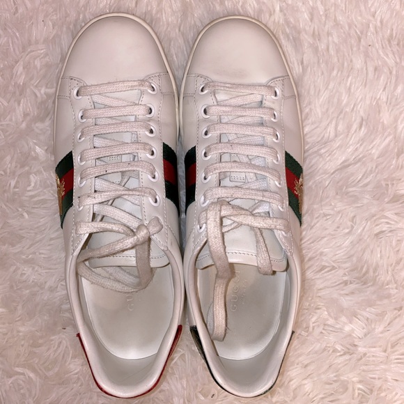 Gucci Ace Sneakers with Bee size 7 women’s - Picture 2 of 6
